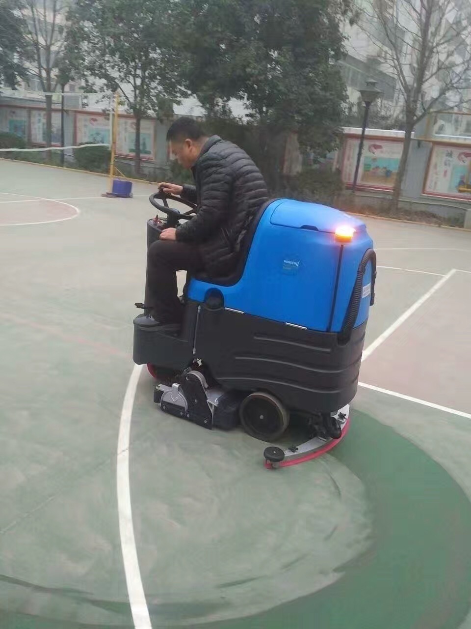 采購掃地機，就要找個靠譜的廠家