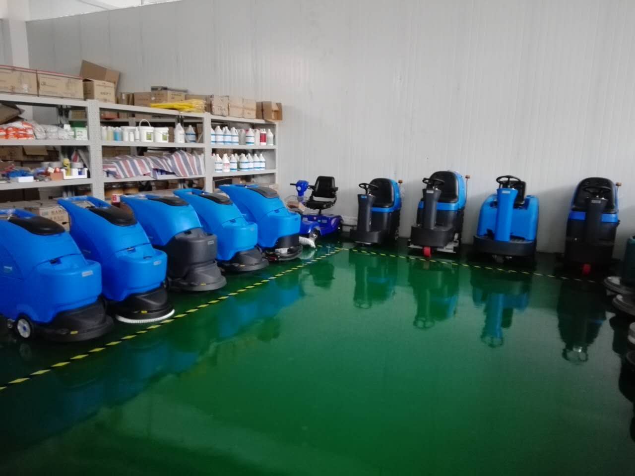 許多大型工廠都在用容恩全自動洗地機，你真的知道嗎？