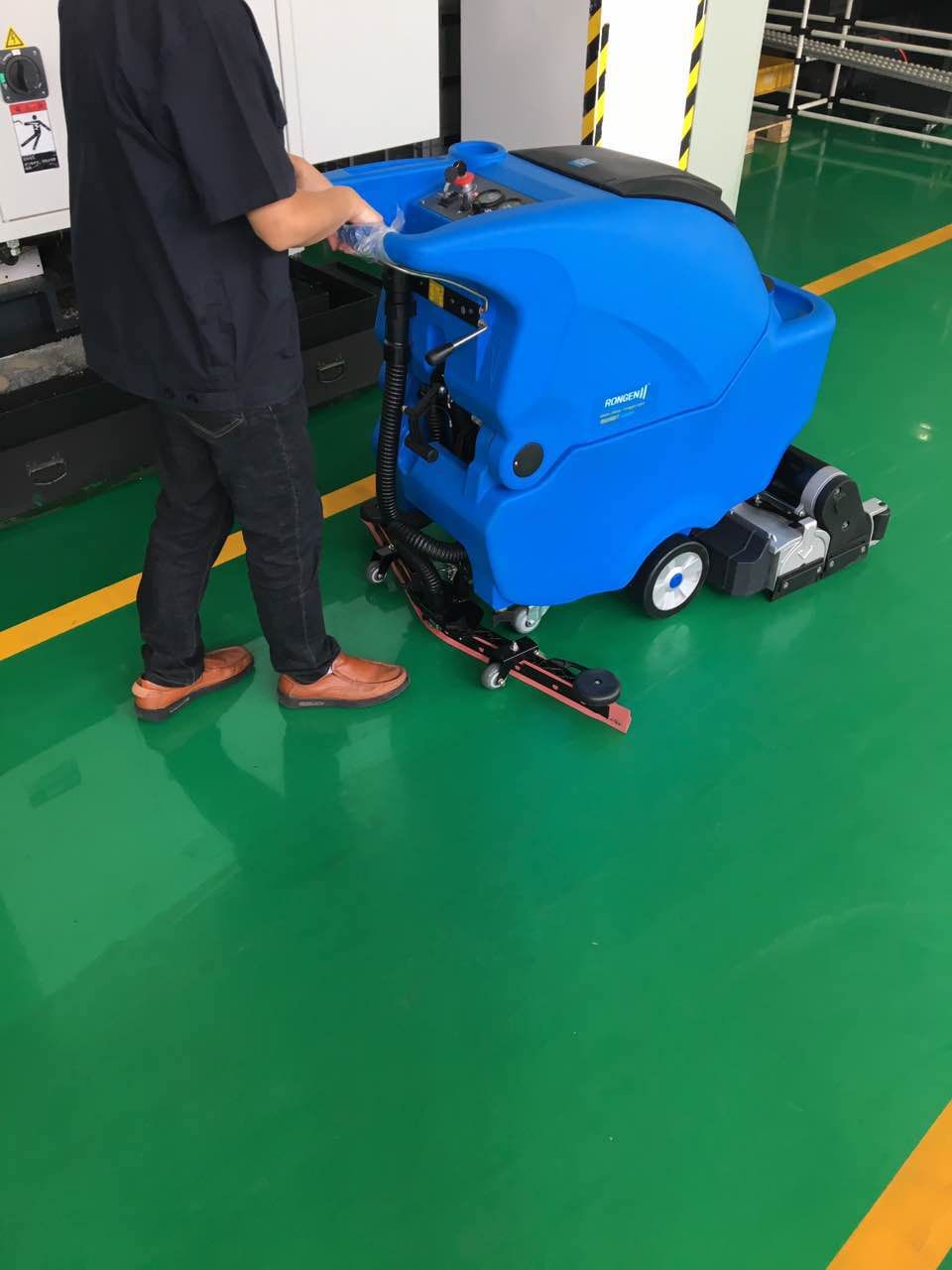 手推式自動洗地機怎樣日常護理才正確？